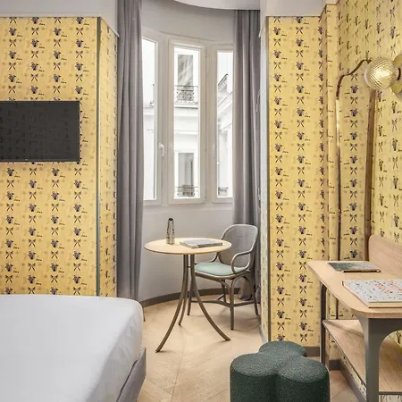 Miss Fuller Hotel Parigi